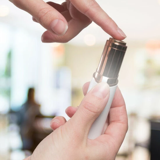 Geniu Tv Trimmer ???? Glättebürste 8 Teile Inkl. Flawles Simply Straight 9 Geniu Tv Trimmer ???? Glättebürste 8 Teile Inkl. Flawles Simply Straight – Bild 7